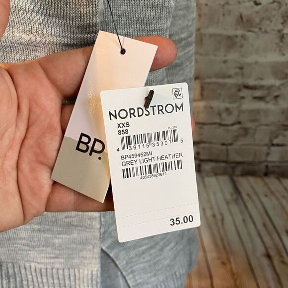 BP Nordstorm Womens Gray Sleeveless Acrylic Oversized Sweater Vest Size XXS - Picture 4 of 8